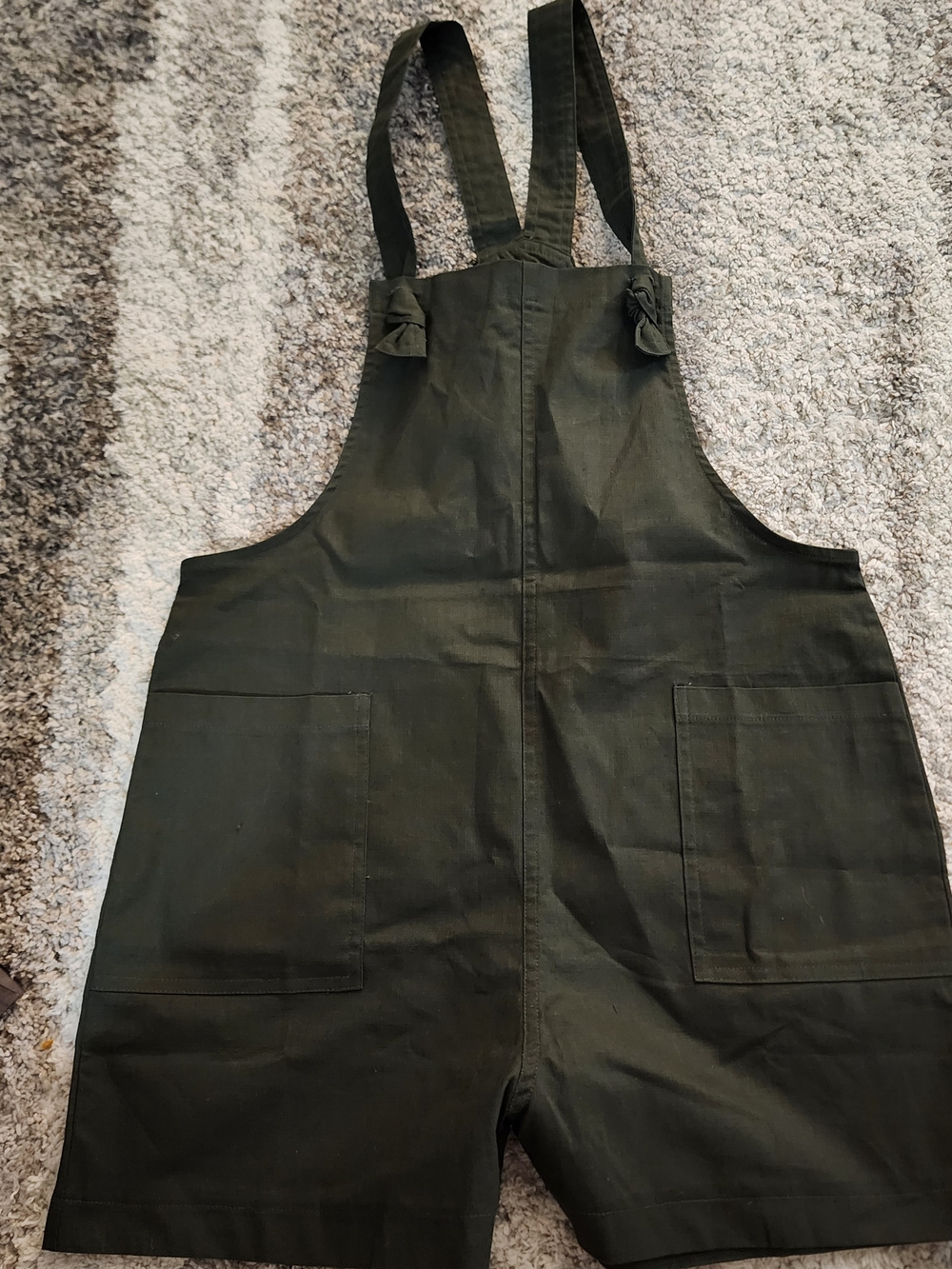 Zenana Olive Green Short Jumper Overalls. BRAND NEW WITHOUT TAG